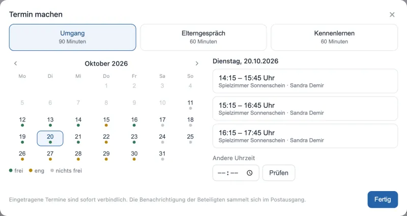Termin im Gespräch machen: Der Kalender zeigt je Tag frei, eng oder nichts frei und schlägt passende Uhrzeiten mit Raum vor.